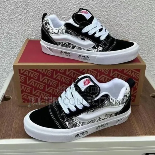 Old Skuul Vans · Photo 1