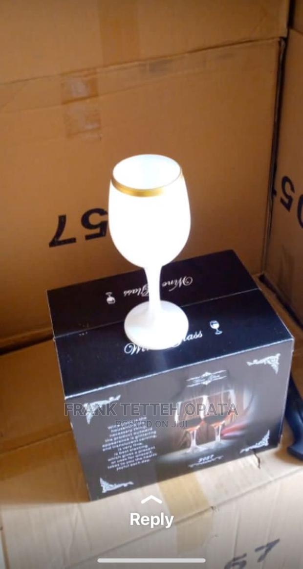 Gold Plated Ceramic Wine Glass · Photo 4