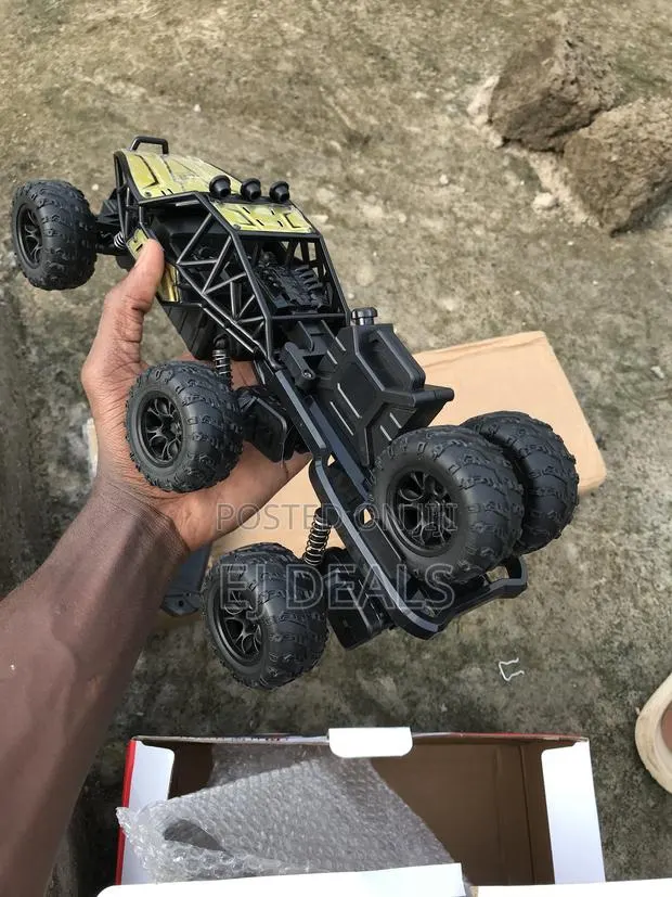 New Alloy 6 Wheel Off Road Remote Control Car Rechargeable Battery Uk · Photo 1