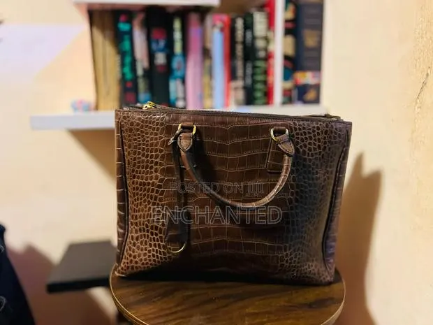 Bags Thrift · Photo 1