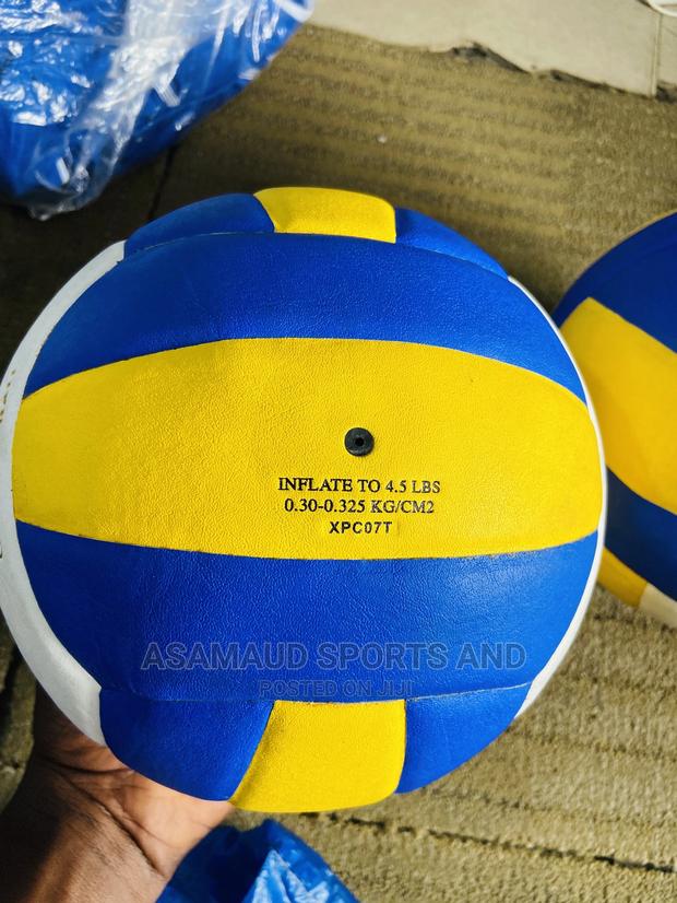Quality Volleyball at Cool Price · Photo 2