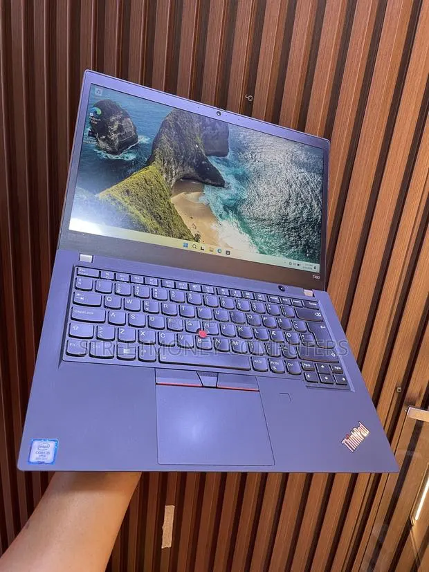 Laptop Lenovo ThinkPad T490s 8GB Intel Core i5 SSD 256GB · Photo 1