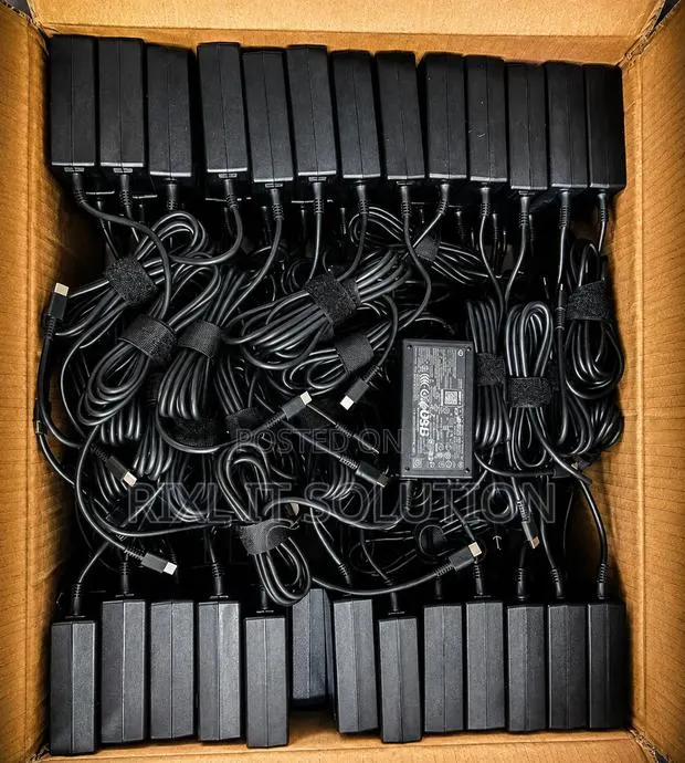 HP 65W USB Type C Laptop Charger Original Home Used · Photo 1