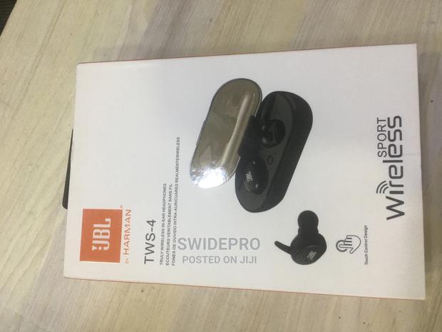 JBL TWS 4 Wireless Earbuds · Photo 3