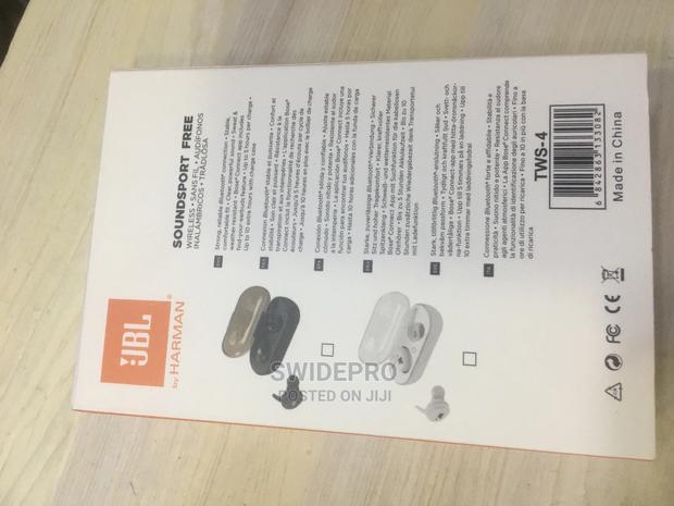 JBL TWS 4 Wireless Earbuds · Photo 5