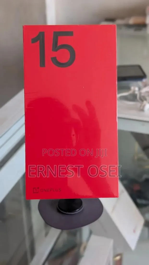 New OnePlus 15 256 GB Black · Photo 2