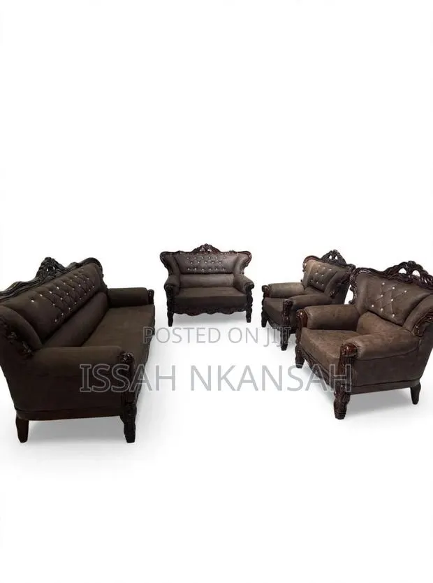 Royals Sofa Chair · Photo 1