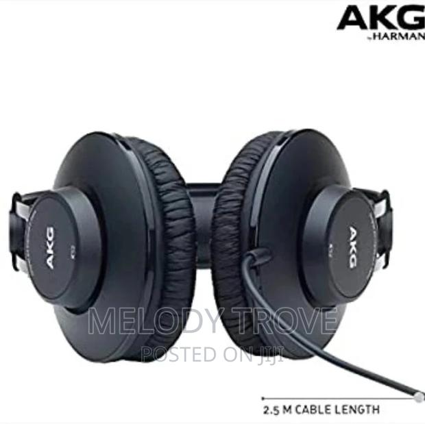 Akg K52 Closed Back Headphones · Photo 1