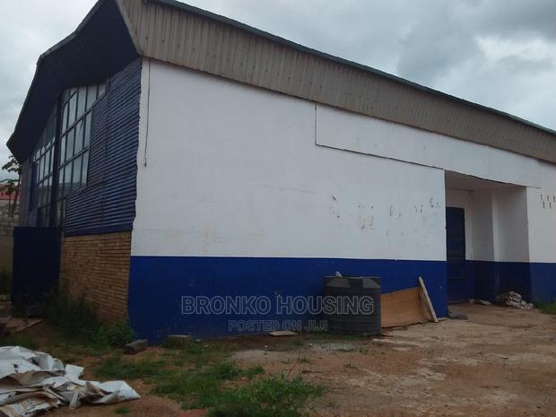 Warehouse /Office Space Rent · Photo 1