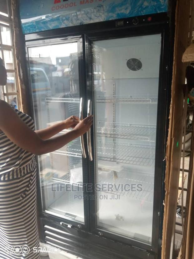 Display Fridge- Legacy 553 · Photo 1
