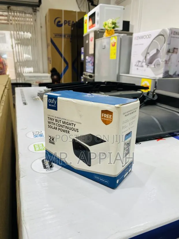 Well Design Eufy Outdoor Wireless Solar Security Camera. · Photo 1