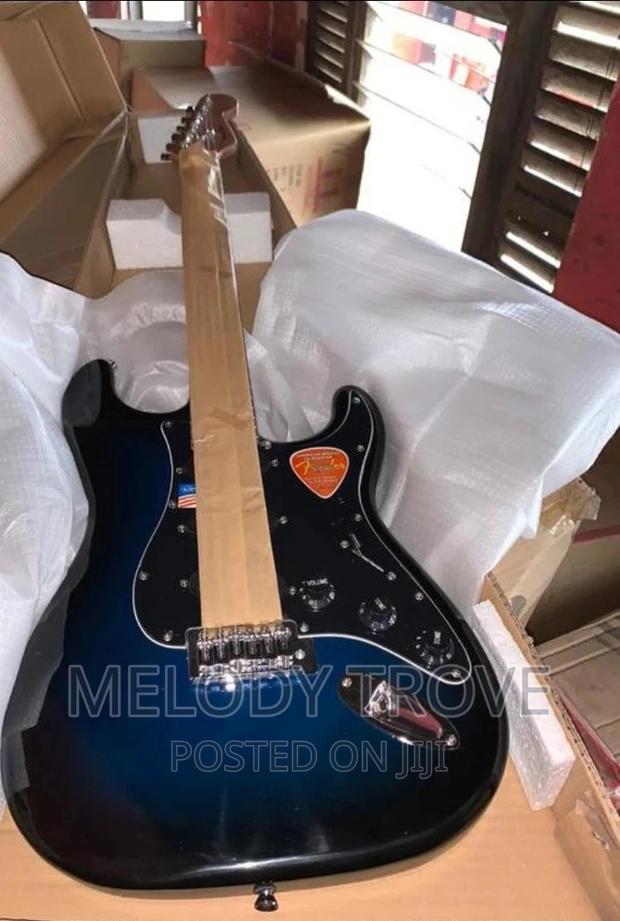 Fender Lead Guitar · Photo 3