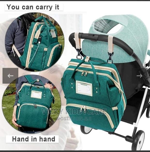 3in 1 Travel Bassinet Foldable Bed Bag · Photo 3
