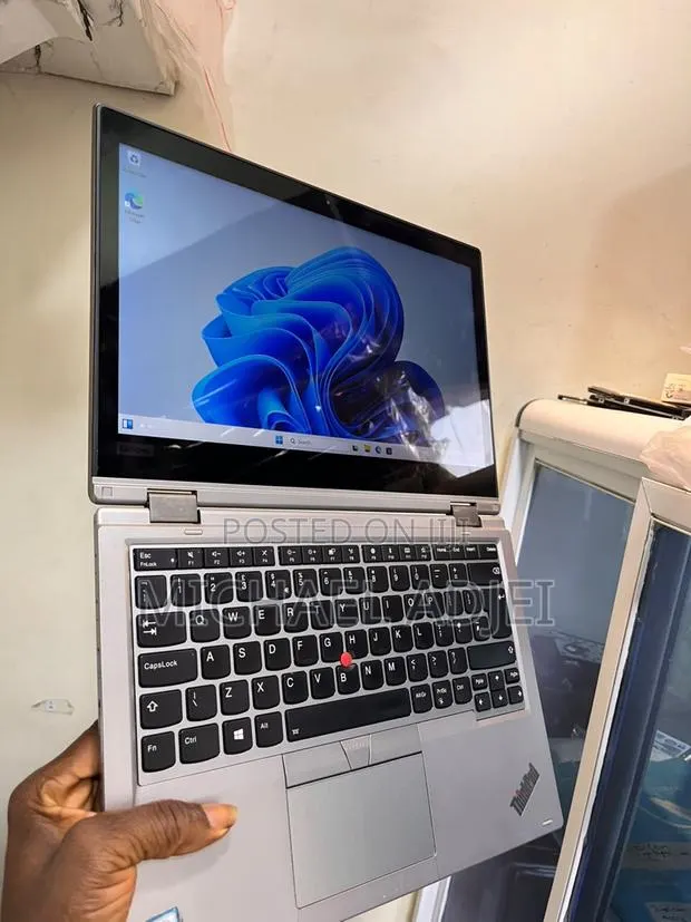 Laptop Lenovo ThinkPad L380 8GB Intel Core i5 SSD 256GB · Photo 1