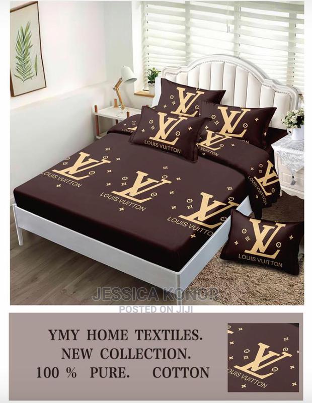 Available in All Sizes (Bedsheet With Pillowcases) · Photo 1