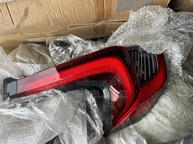 Honda CRV 23 to 25 Tail Light Full Led. · Photo 1