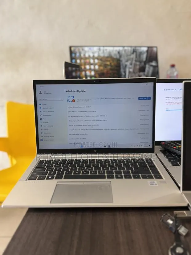 Laptop HP EliteBook 840 G7 16GB Intel SSD 256GB · Photo 1