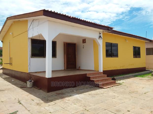 3bdrm House in Bronko Housing, Spintex for rent · Photo 1