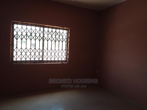 3bdrm House in Bronko Housing, Spintex for rent · Photo 3