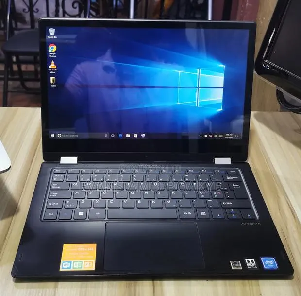 Laptop Medion Akoya E7419 4GB Intel SSD 128GB · Photo 1