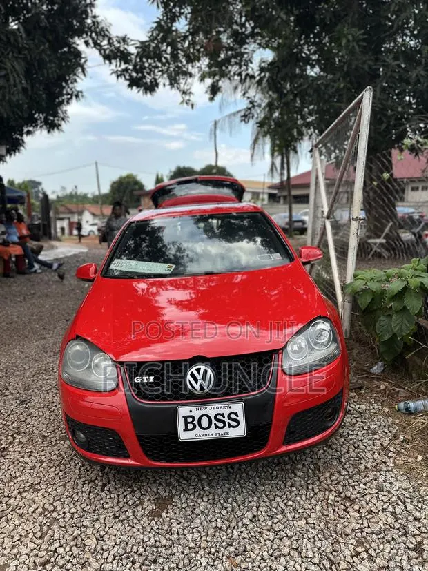 Volkswagen Golf 2007 Red · Photo 1
