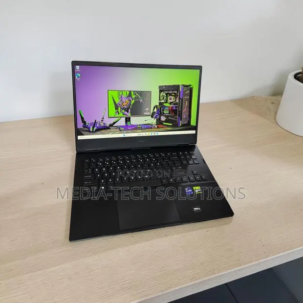 Laptop HP Omen 16 32GB Intel Core i9 SSD 512GB · Photo 1