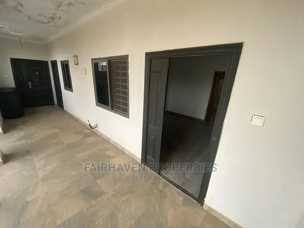 2bdrm Apartment in Tseaddo Roundabout, Airport Residential Area · Photo 1