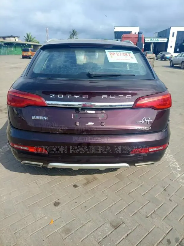 Zotye SR7 2017 Brown · Photo 1