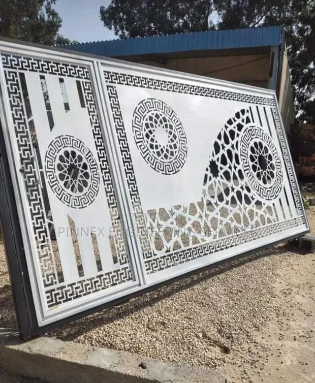 Gate / Metal Gate · Photo 1