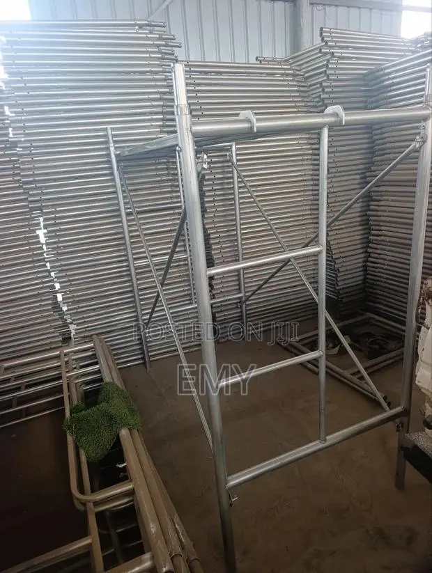 Scaffolding · Photo 1