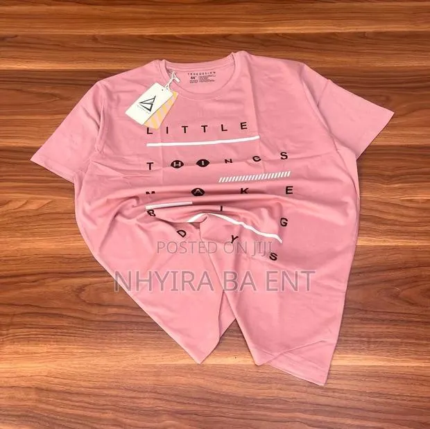 True Design T-Shirt Available · Photo 1