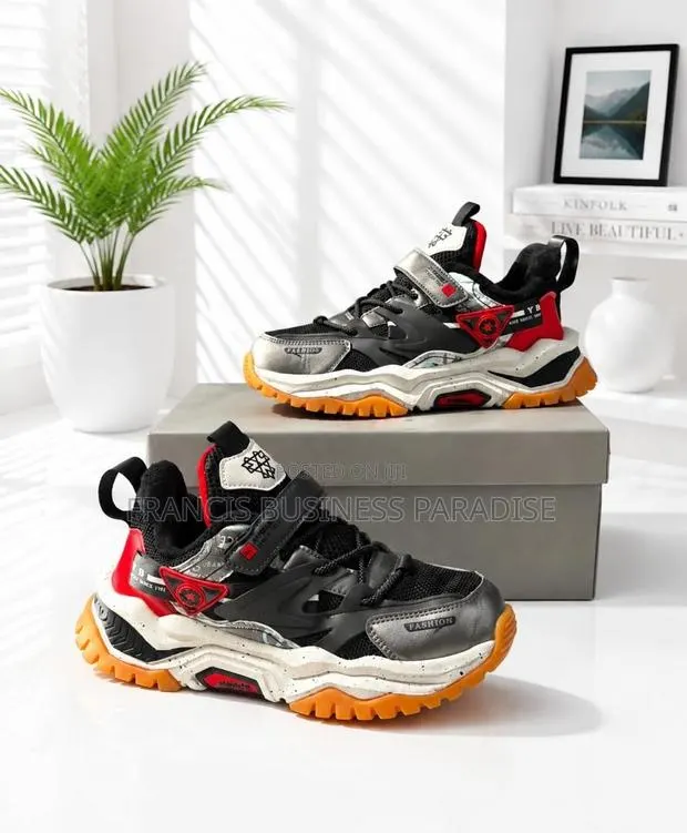 Top-Quality Children's Sneakers – Stylish, Durable Comfortable . · Photo 1
