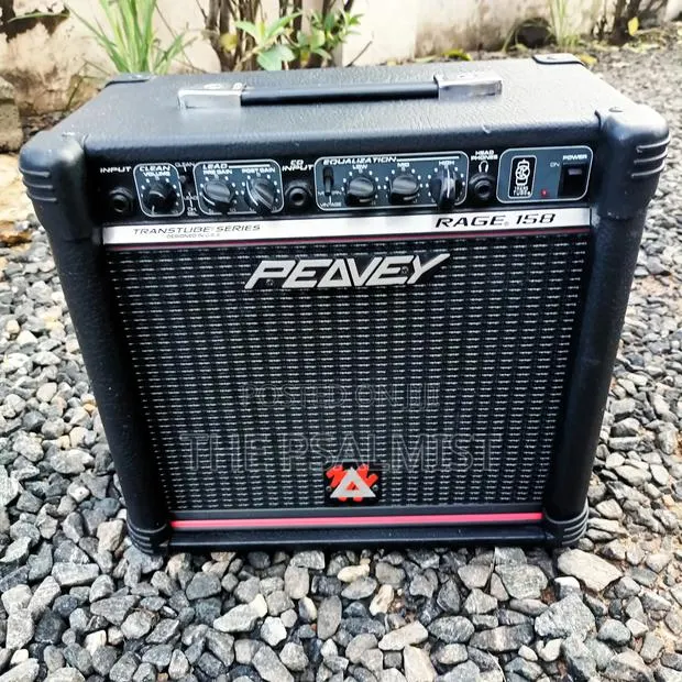 Peavey Rage 158 Transtube Lead Guitar Combo · Photo 1