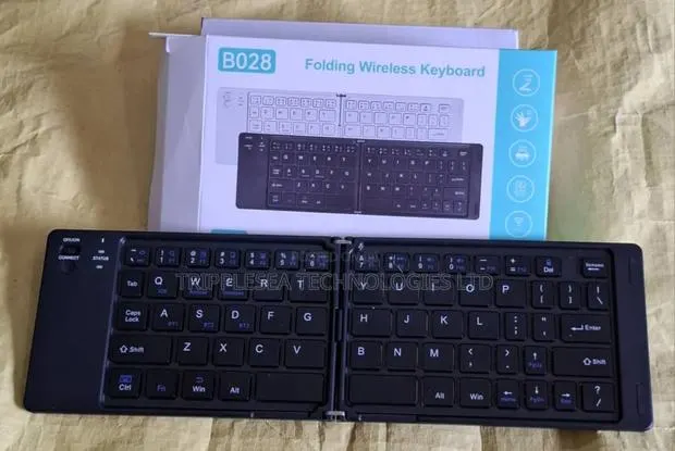 Bluetooth Keyboard B028 · Photo 1