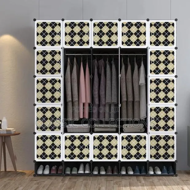 25-Cube Modular Diy Wardrobe · Photo 1