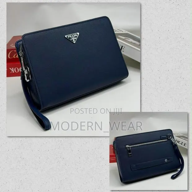 Prada Handbag · Photo 1