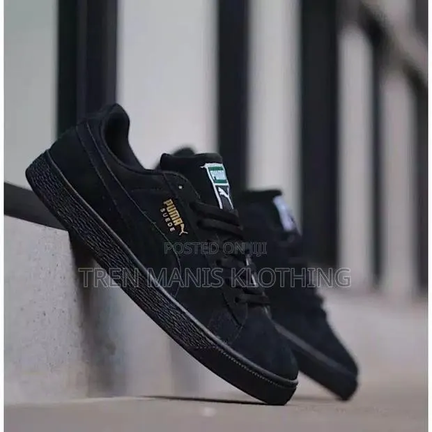 Puma Suede All Black · Photo 1