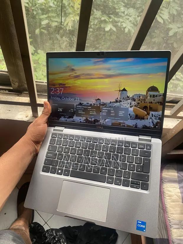 Laptop Dell Latitude 5320 16GB Intel Core i5 HDD 256GB · Photo 1