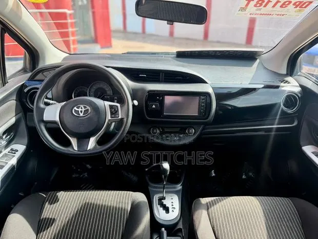 Toyota Vitz 2014 Purple · Photo 1