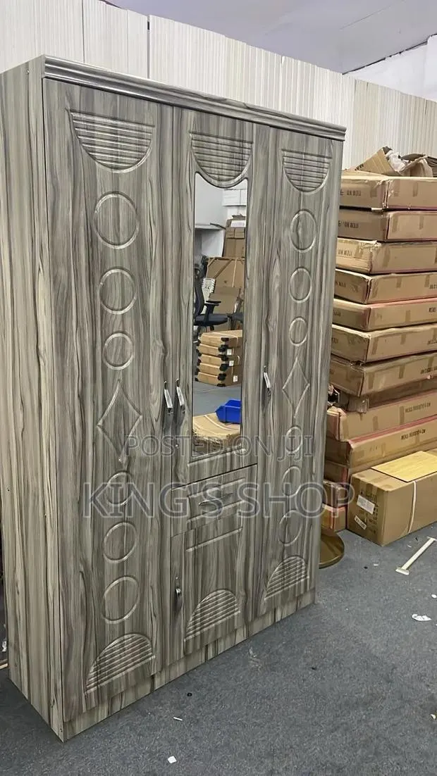 3Doors Foreign Wardrobe · Photo 1