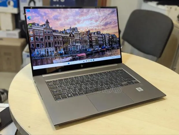 Laptop HP ZBook Create G7 32GB Intel Core i7 SSD 512GB · Photo 1