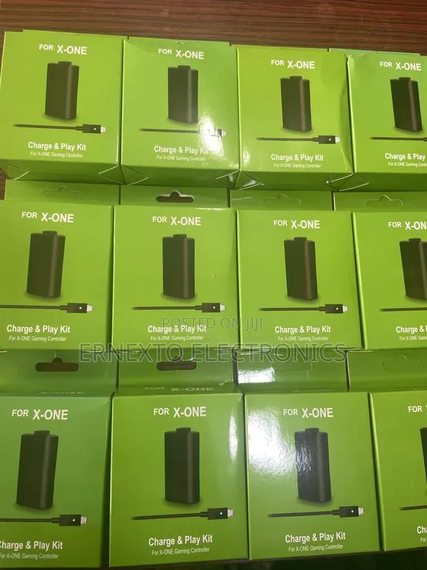 Xbox One Original Chargeable Battery for Controllers Available · Photo 1