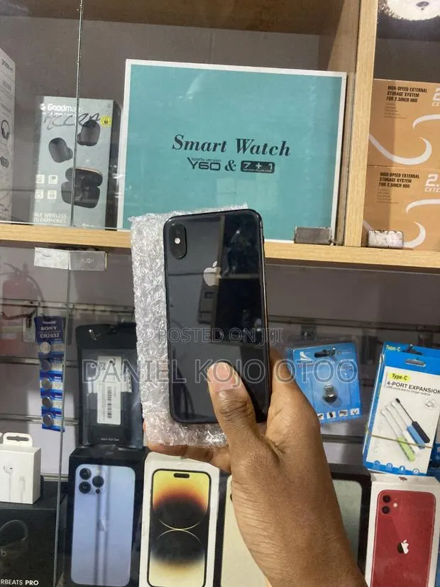 Apple iPhone XS 256 GB Black · Photo 1