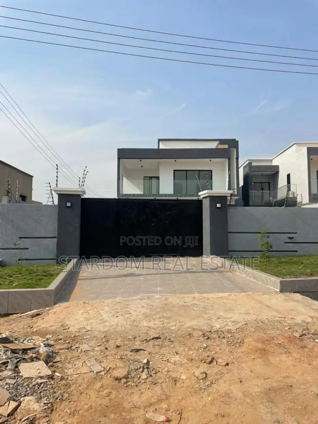 4bdrm Duplex in Ayi Mensah, Oyarifa for sale · Photo 1