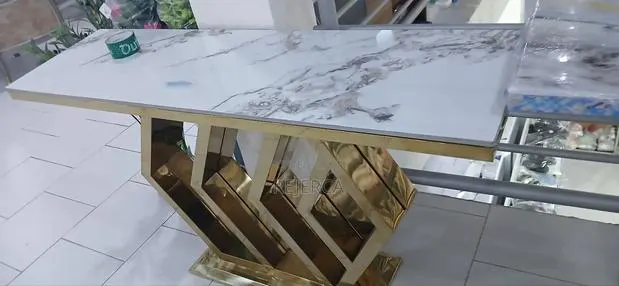Durable Console · Photo 1