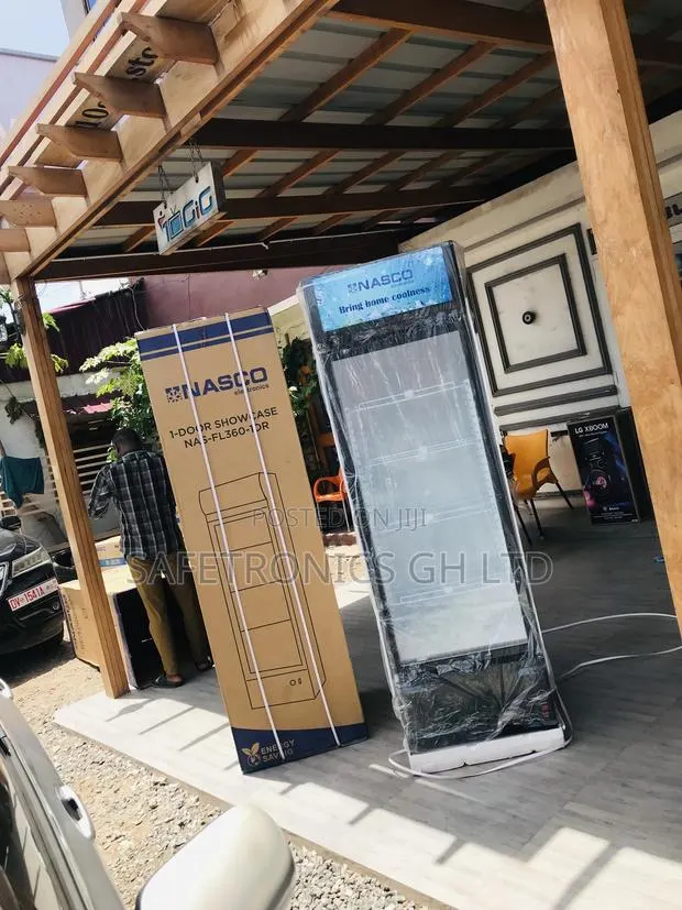 Display Nasco Nasfl400-1dr Glass Singledoor Fridge · Photo 1