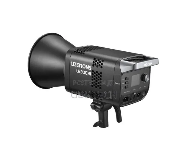 Godox Litemons Le300bi Bi-Color Led Monolight · Photo 1