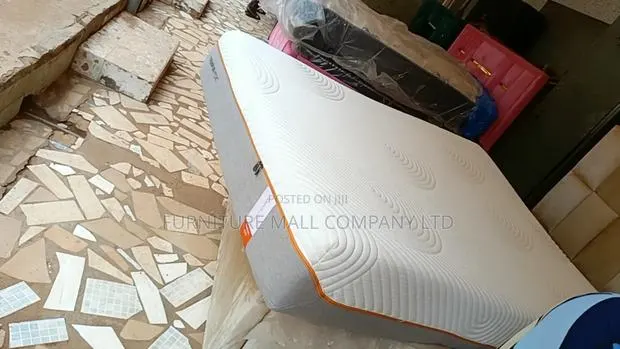 60x80 Queen's Memory Foam Mattress🥰❤. Free Delivery · Photo 1
