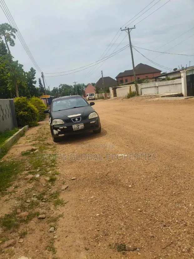112 By 72 Feet Plot With 5bdrm On It For Sale In Dansoman. Hj · Photo 1