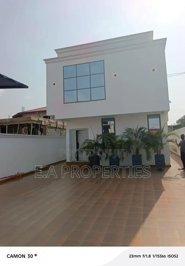 3bdrm House in E A Properties, Lake Side Estate for sale · Photo 1
